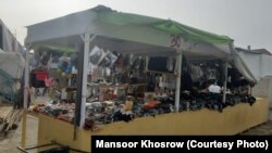 شماری از غرفه داران در شهر فیروزکوه می‌گوید با افزایش کرایه غرفه ها دوباره بیکار شده اند