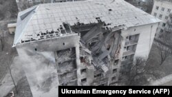 Наслідок одного з попередніх обстрілів Селидового, фото ілюстративне