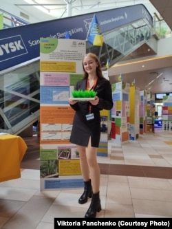 Українка довела, що річкову воду можна очищувати за допомогою конструкцій з очерету та рогози