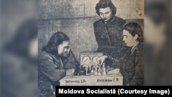 Competiția la șah e în plină desfășurare. „Moldova socialistă”, 20 Martie 1954.
