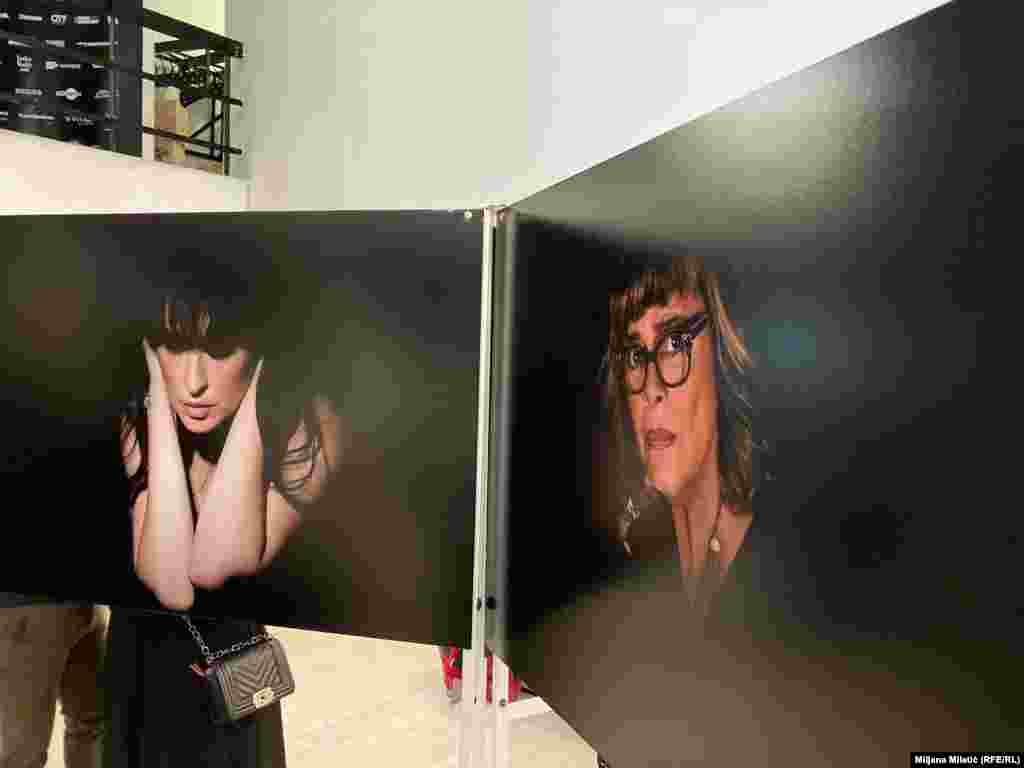 Portreti spisateljice Marije Ratković i glumice Vesne Čipčić. Izložbu je u okviru globalne kampanje "16 dana aktivizma za borbu protiv nasilja nad ženama" organizovala ambasada Švedske, u saradnji sa Fabrikom fotografa i Aleksandrom Crnogorcem. &nbsp;