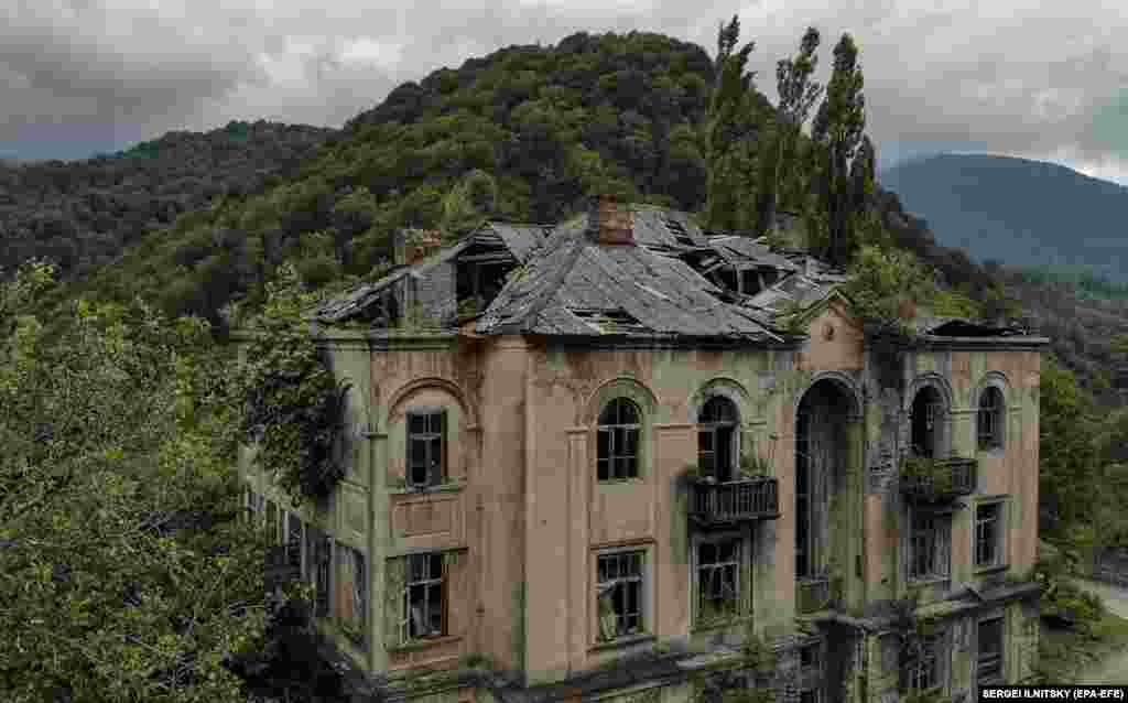 აკარმარას მოსახლეობა კიდევ უფრო შემცირდა 2008 წელს რუსეთ-საქართველოს ომის შემდეგ.