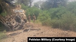 د مې پر ۳۱مه د پاکستان پوځ ګاډی له بمي بريد وروسته تباه شوی دی.