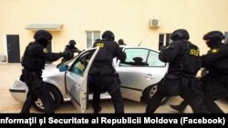 Офицеры Службы информации и безопасности смогут иметь второе гражданство, при условии, что одно из них будет из ЕС