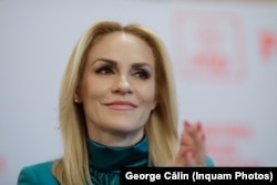 Senatoarea PSD Gabriela Firea spune că nu va fi niciodată de acord cu interzicerea drepturilor, dar nici nu va contrazice opiniile medicilor.