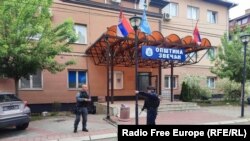 Ndërtesa e Komunës së Zveçanit. (Fotografi nga arkivi)