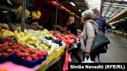 Kupovina na pijaci, BiH, april 2024.