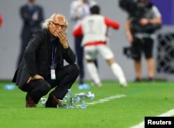 Тажикстан курама командасынын башкы машыктыруучусу Петр Сегрт.