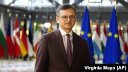 За оцінкою Дмитра Кулеби, угода, підписана Володимиром Зеленським та Ріші Сунаком, не лише важлива сама по собі, а й дала «потужний імпульс» іншим державам