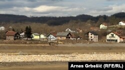 Autoput, prema planu, treba presjeći naselje Makljenovac zbog čega građani negoduju, februar 2024.