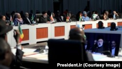 سخنرانی ابراهیم رئیسی در یکی از نشست‌های اجلاس بریکس