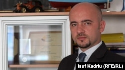 Арбен Халили, економски аналитичар