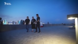 Катарда иштин көзүн тапкан кыргыздар