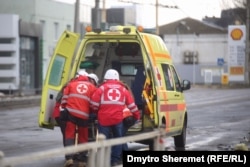 Російський обстріл зупинки громадського транспорту та житлових будинків, 21 лютого 2023 року