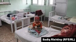 د کندهار په يوه روغتون کې په خوارځواکۍ اخته يوه ماشومه