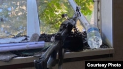 Оборона будівлі, під час якої Пйотра Міткевича з побратимами обстріляли з артилерії, зокрема, касетними снарядами. Куп’янськ 2022 рік