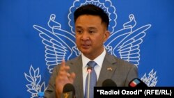  Мануэль Микаллер, посол США в Таджикистане 