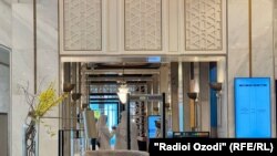 برخی از فعالان مدنی و حقوق زنان مدعی‌اند که نشست حاشیوی امروز دوحه جنبۀ سمبولیک دارد و از شرکت در آن خودداری کرده‌اند.