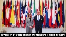 Direktorica ASK Perović i stručnjak za borbu protiv korupcije Kos