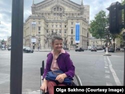 Нині біженка живе у монастирі і отримує фінансову допомогу від держави, що її прихистила