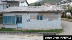 Objekat koji je nekada bio kafić "Panda" u Peći