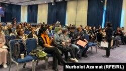 "Мен - Асел" иш-чарасына келгендер.