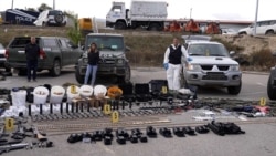 Kosovska policija prikazala oružje zaplenjeno nakon napada na severu