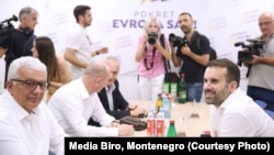 Andrija Mandic i Milojko Spjić tokom pregovora o formiranju Vlade, avgust 2023. (foto: Media Biro)