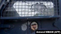 Një automjet i Policisë së Kosovës i goditur nga plumbat gjatë sulmit të 24 shtatorit në veri të vendit.