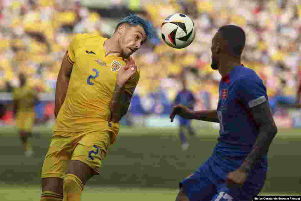 Andrei Rațiu a încercat de multe ori să atace poarta Slovaciei, deși joacă fundaș dreapta.&nbsp;