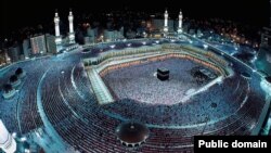 د جون پر ۱۴مه د حج مراسم پیلیږي ـ پخوانی انځور.