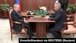 Президент РФ Володимир Путін і міністр оборони Росії Сергій Шойгу, архівне фото