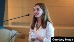 ია ერაძე, ეკონომიკური და სოციალური მეცნიერებების დოქტორი