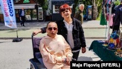 Sadete Sulejmani dhe Merita Voca nga organizata Së Bashku.