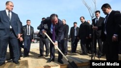 В 2015 году власти инициировали строительство Сайхуна