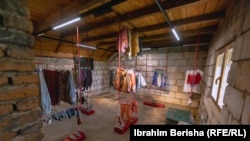 Kuća-muzej u Pokleku. Sve fotografije napravljene su u aprilu 2024. godine.