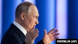 La un an de la invadarea Ucrainei, președintele Vladimir Putin se răfuiește cu întreg Occidentul și susține că de acest război depinde însăși existența Rusiei. 