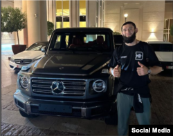 Кадыров Рамзана шена йеллачу машенна хьалха лаьтта Чимаев Хьамзат