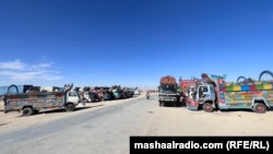 پرلتوالو د مې له څلورمې د چمن او کوټې ترمينځ لويه لاره د احتجاج په توګه تړلې وه. 