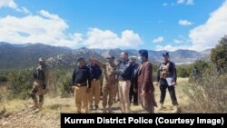 د مارچ پر ۲۷مه امنیتي او انتظامي چارواکي د کورمې هغې سیمې ته ورغلي ول چې پکې په لانجمن ځنګله کې بریدونه شوي ول.