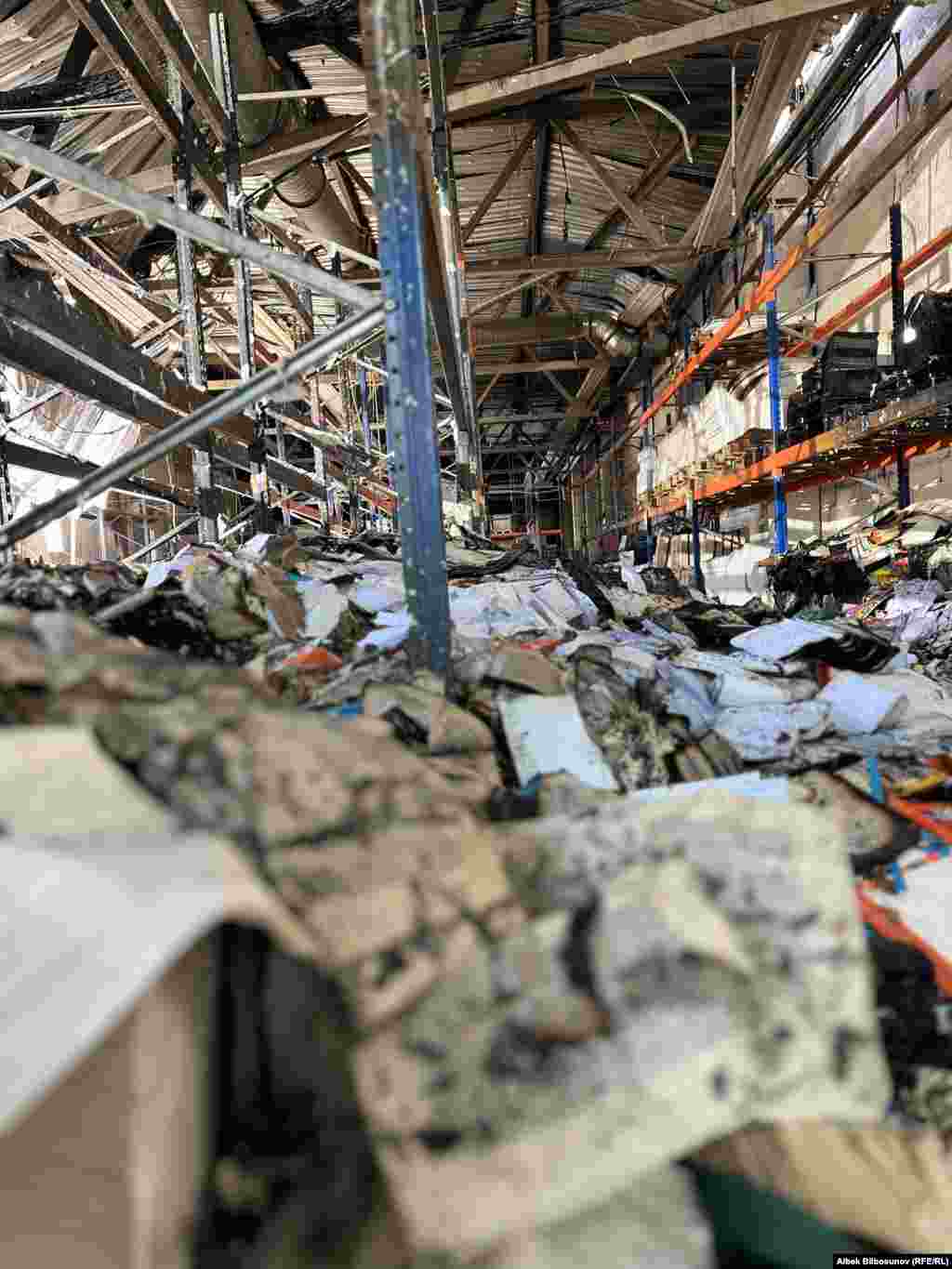 Украин армиясы Волчанск шаарынын аймагынан аскерлерин аман сактап калуу үчүн "башка позицияларга өткөрүлгөнүн" 15-майда билдирген. Ал арада орус күчтөрү калаага киргени кабарланган эле. Орус армиясы Волчанск шаарына чабуулун 10-майда күчөткөн.