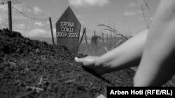 Milihate na Eroninom grobu