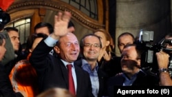 Traian Basescu a fost primul președinte care a adus în competiția electorală o manea.