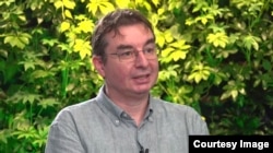 Ovidiu Voicu comentează în redacția Europei Libere de la București alegerile din 2024