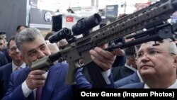 Premierul Marcel Ciolacu a fost cel care a dorit alegeri prezidențiale în septembrie. Mai cu jumătate de gură, liberalii au acceptat inițial, pentru ca, după alegerile din 9 iunie, să se răzgândescă.