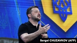 На початку цього місяця президент Зеленський заявляв, що Україна представить план перемоги президентові Сполучених Штатів Джо Байдену й обом кандидатам у президенти – Дональду Трампу і Камалі Гарріс