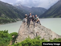 Евгений Молотов с семьей