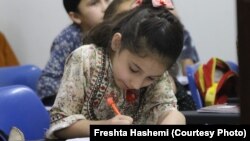 شماری از دانش آموزان در یکی از صنف های مکتب آفتاب در اسلام آباد پاکستان