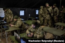 Навчання операторів fpv у Вовків да Вінчі