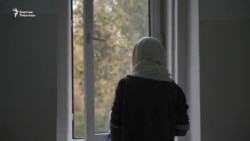 Асел: Менден кетсең, бетиңе кислота чачып, өлтүрөм дечү